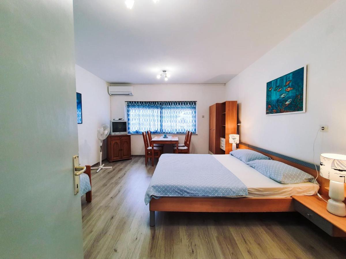 Apartmani Kezele Jadranovo Esterno foto