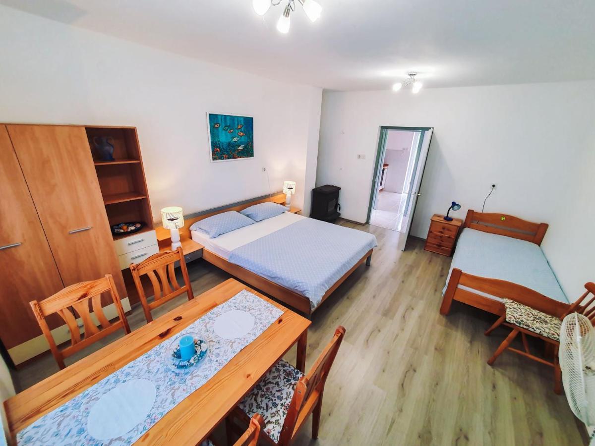 Apartmani Kezele Jadranovo Esterno foto