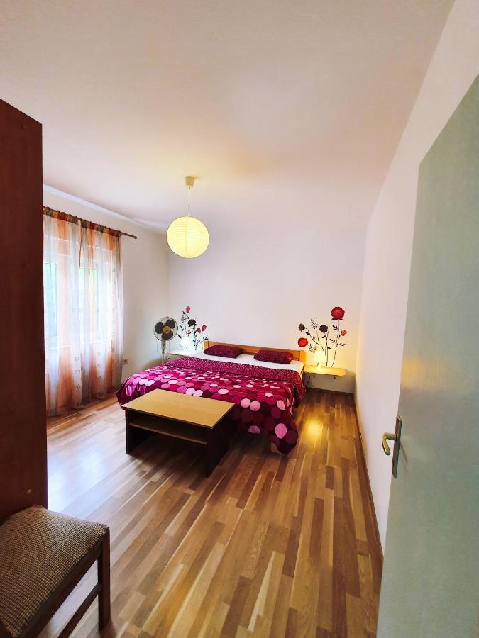 Apartmani Kezele Jadranovo Esterno foto