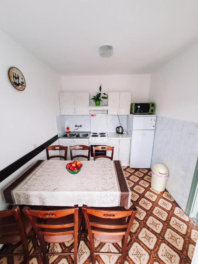 Apartmani Kezele Jadranovo Esterno foto