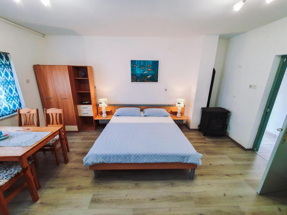 Apartmani Kezele Jadranovo Esterno foto