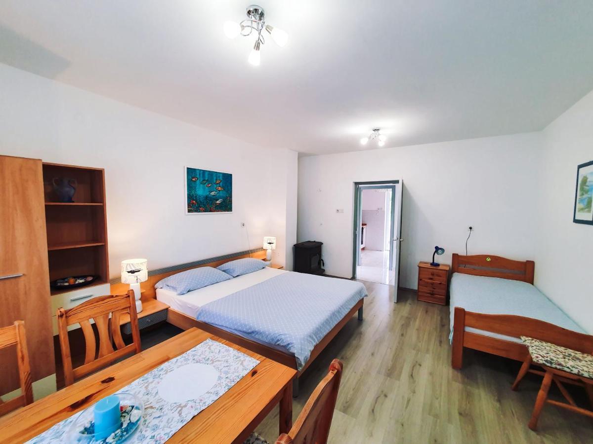 Apartmani Kezele Jadranovo Esterno foto