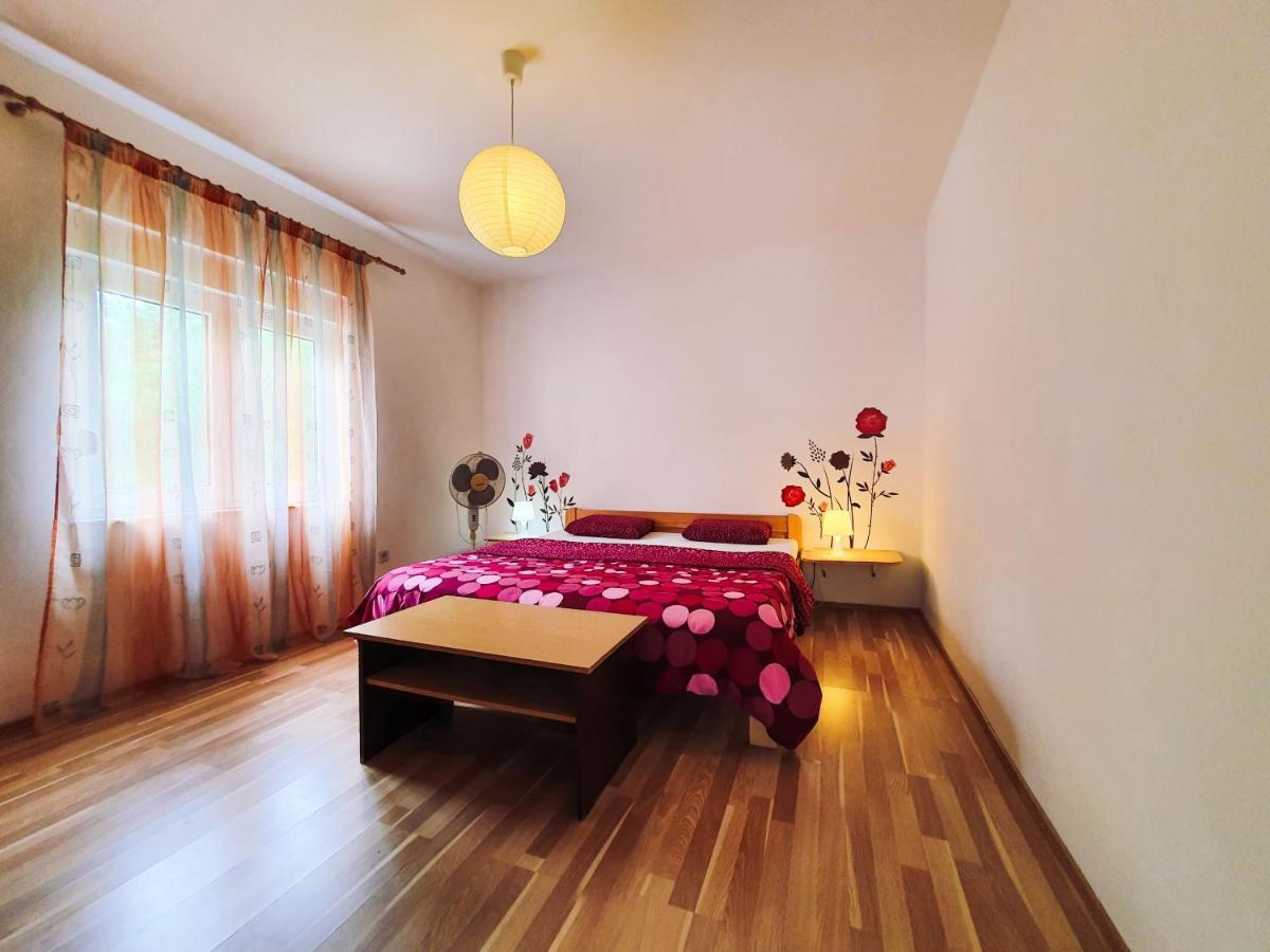 Apartmani Kezele Jadranovo Esterno foto